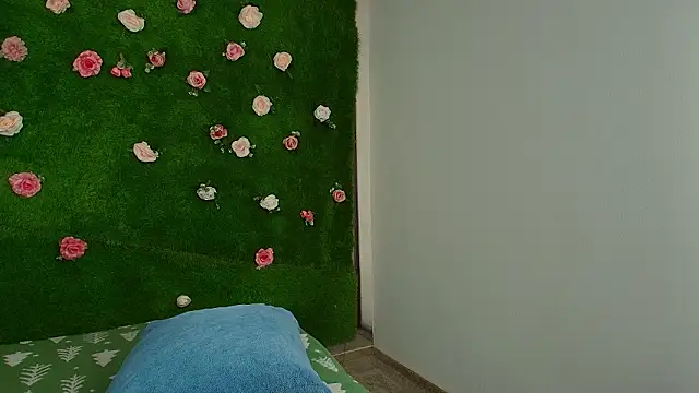 Huge_Titties_ webcam