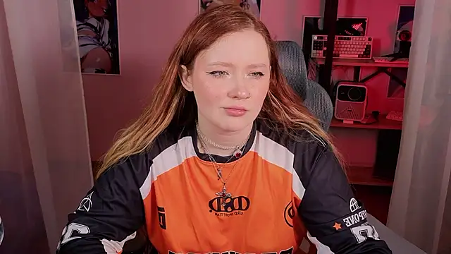 carolina_elf (F young) - BOUNCY BOOBS <3