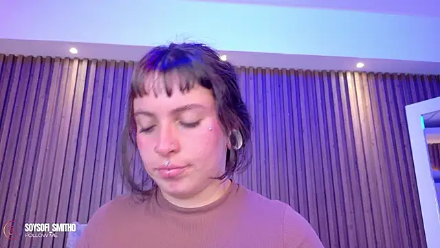 lucy_smith2 - Lucy_Smith2's free webcam - UK Sex Cams