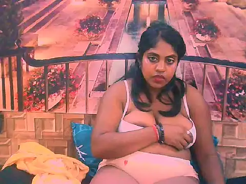 IndianDiva27 webcam