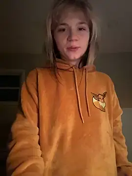 Cutiepiespanks Live Webcam on Stripchat