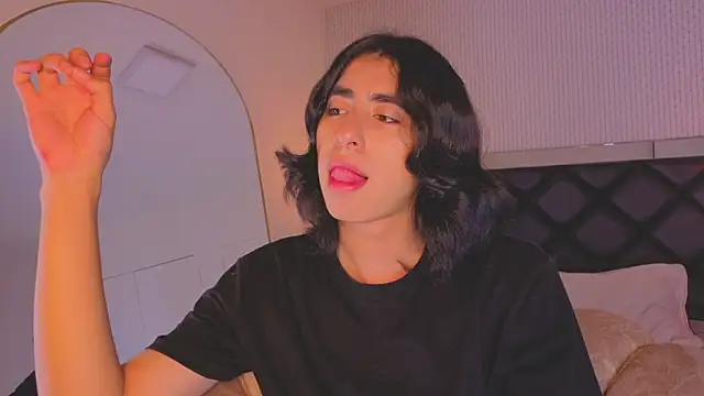 ryo_light - Ryo_light's free webcam - UK Sex Cams