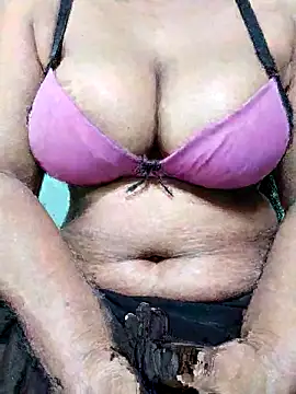 uma-2 - Uma-2's free webcam - UK Sex Cams