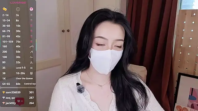 nayomi_34f (F young) - 地板視角跳脫衣舞扭屁屁