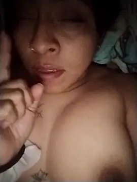 becali-1208 (F young) - Para lencería y un dildo