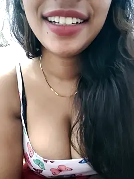 Webcam Model (RUPAI009)  is live.Free join now!