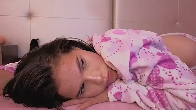 Alisson_Freckles webcam