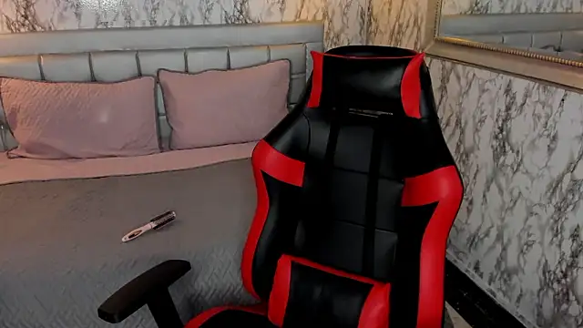 lana_sl4ve (F teen) - Deep throat🙈💋🥵