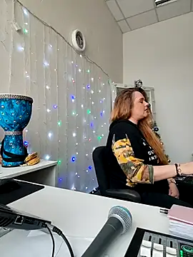 Juicy_PeachLux webcam