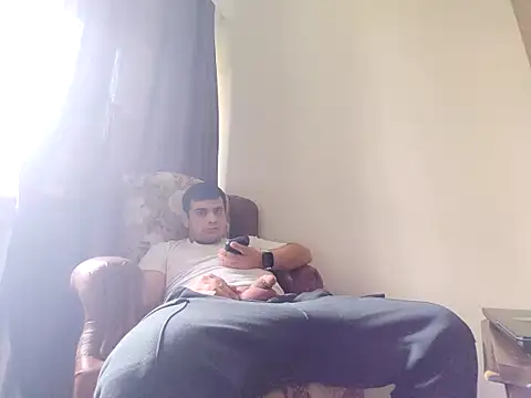 TurkishNudistMan webcam