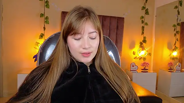 dahlia_rousse (F teen) - Oily Naked Body Dance and Tease 🧴