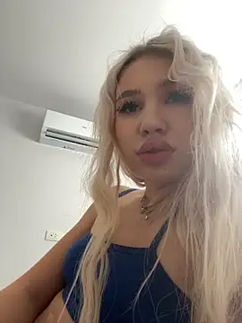 kiss_aurora_ (F teen) - Masturbation