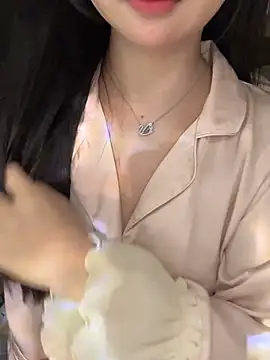 nana_kute20 (F young) - Make me happpy 🍀💕