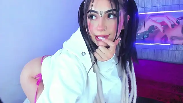 bonnye_star (F young) - hot face slaps