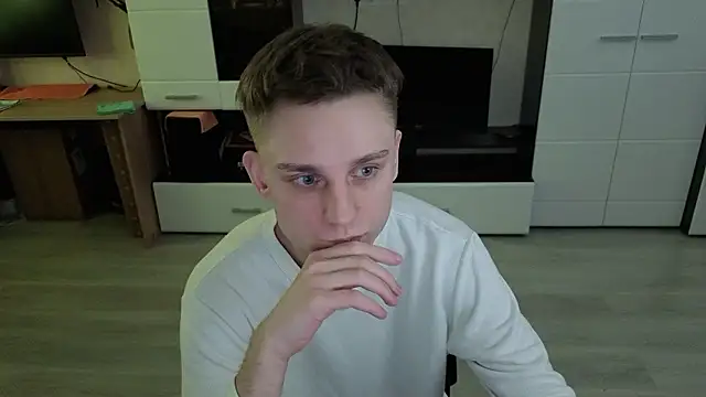 angryzan (M young) - #bisexuals #blondes #cam2cam #handjob #hd #middle-priced-privates #recordable-publics #russian #skinny #small-audience #spanking #top #white #young