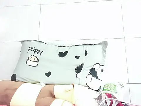 tuyet696 - Tuyet696's free webcam