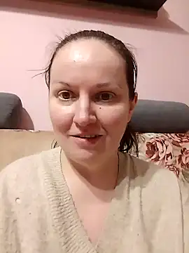 BustyLadyAlma webcam