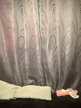 LilithMonette webcam