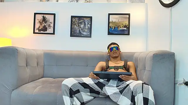 DIAMOND_BLACKS webcam