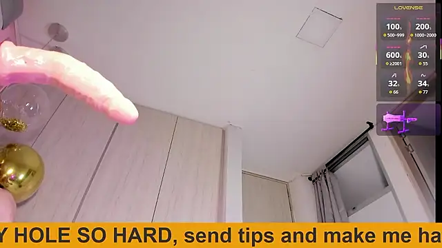 valentinomoreti - ValentinoMoreti's free webcam - UK Sex Cams