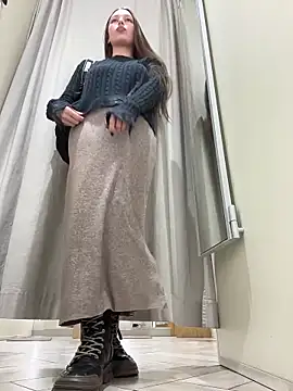 leiamood (F young) - Masturbating and two fingers in pussy