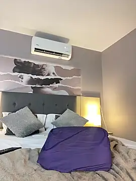 Aprillbrunette webcam