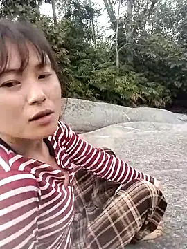 Webcam Model (linda_bae00)  is live.Free join now!