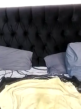 ThickPearlx23 webcam