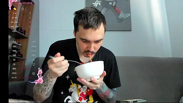 The_school_neighbor webcam