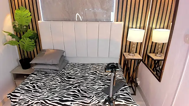 Carlotta_de_velour webcam