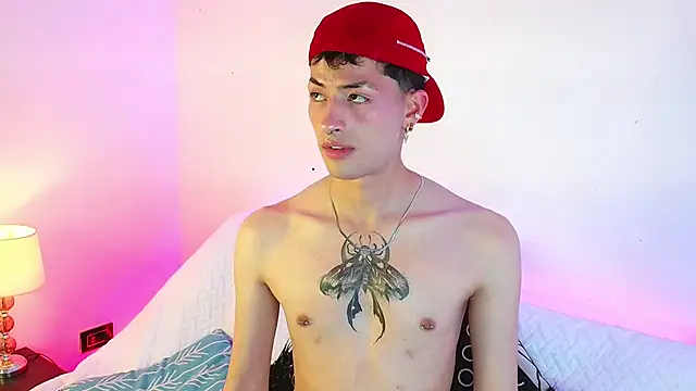 ozoriodany (M twink) - Naked