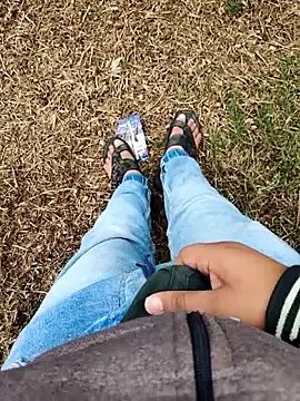 desi_rockstarr (M mature) - Risky full nude outdoors 😱😱