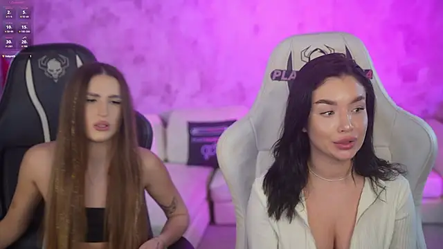 goldie_flame (F teen) - hand bra