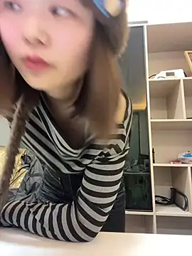 dmg-41 (F teen) - 淋半杯水