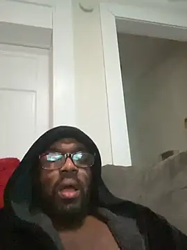 mrunintentional (Ask my age) - make daddy bust in public