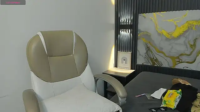 taylermiles (M twink) - I play with my cock