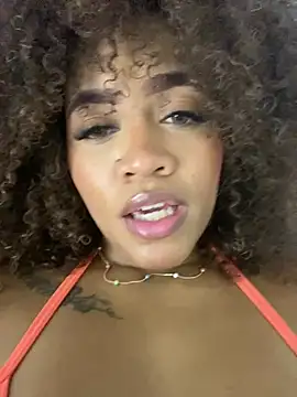 riri_brunnete webcam