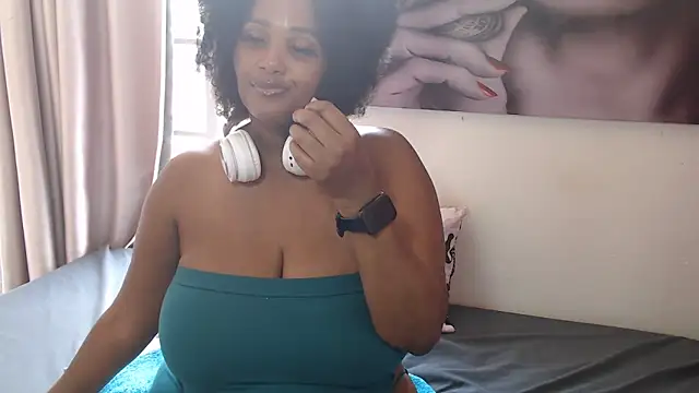 Stormy-Stella webcam