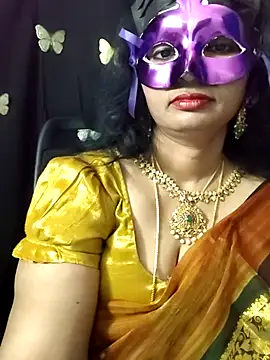 Webcam Model (sesiteluguammayi)  is live.Free join now!