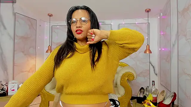 agatha_sluttylatina webcam