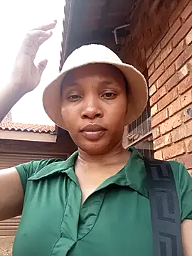 freakynyashxxxx (F young) - NUDE OIL TWERKING