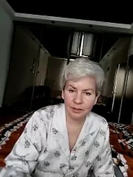 Webcam Model (AvaSwan5354)  is live.Free join now!