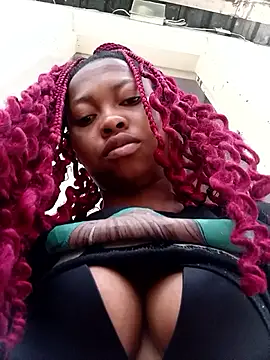 Sweethoneypot25 webcam