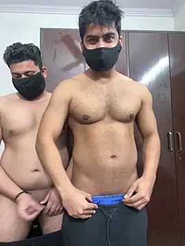 John_desihunk Live Webcam on Stripchat