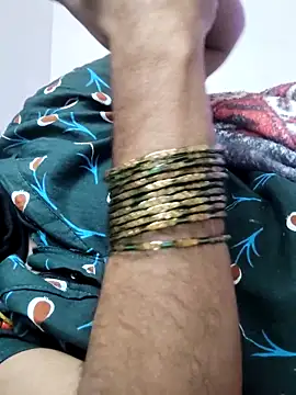 tamilrojanew (F milf) - I want buy a car