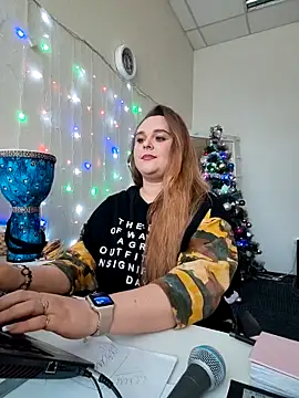 juicy_peachlux (F young) - zoom boobs! :3