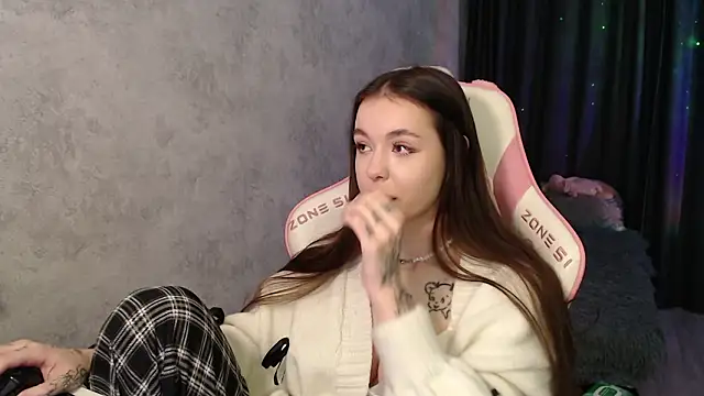 naughty_dakota webcam