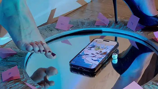 feetvibe (F young) - Premium feet show when goal Hits