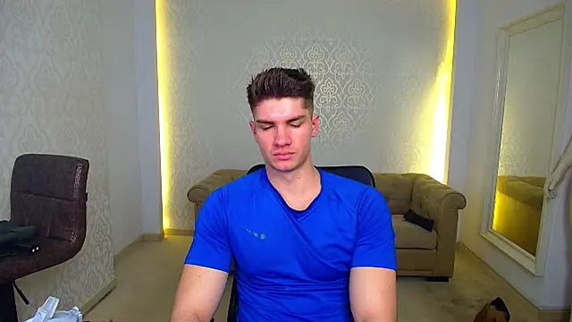 maxkaiden (M young) - tip the stud