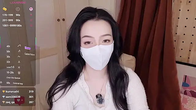 nayomi_34f (F young) - 地板視角跳脫衣舞扭屁屁